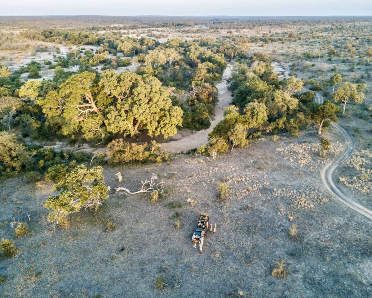 Tanda Tula - First Class Magazine