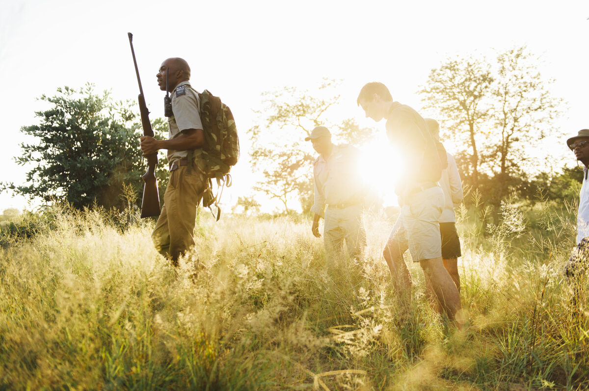 Tanda Tula - First Class Magazine