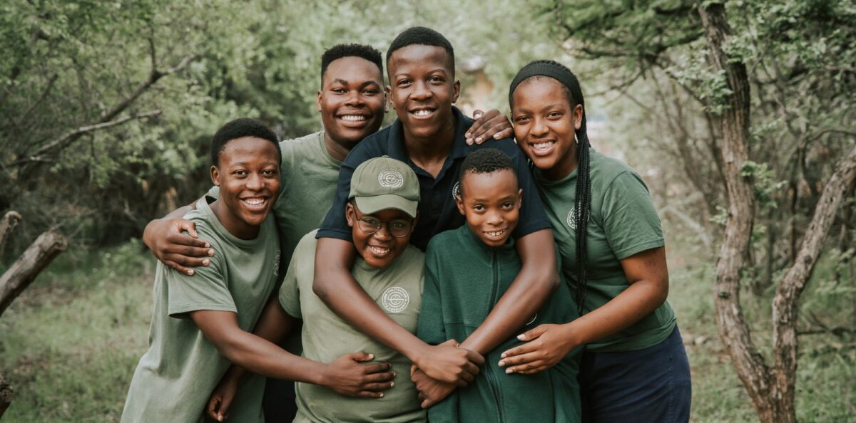 Tanda Tula - First Class Magazine