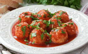 Albóndigas – spanska köttbullar i tomatsås