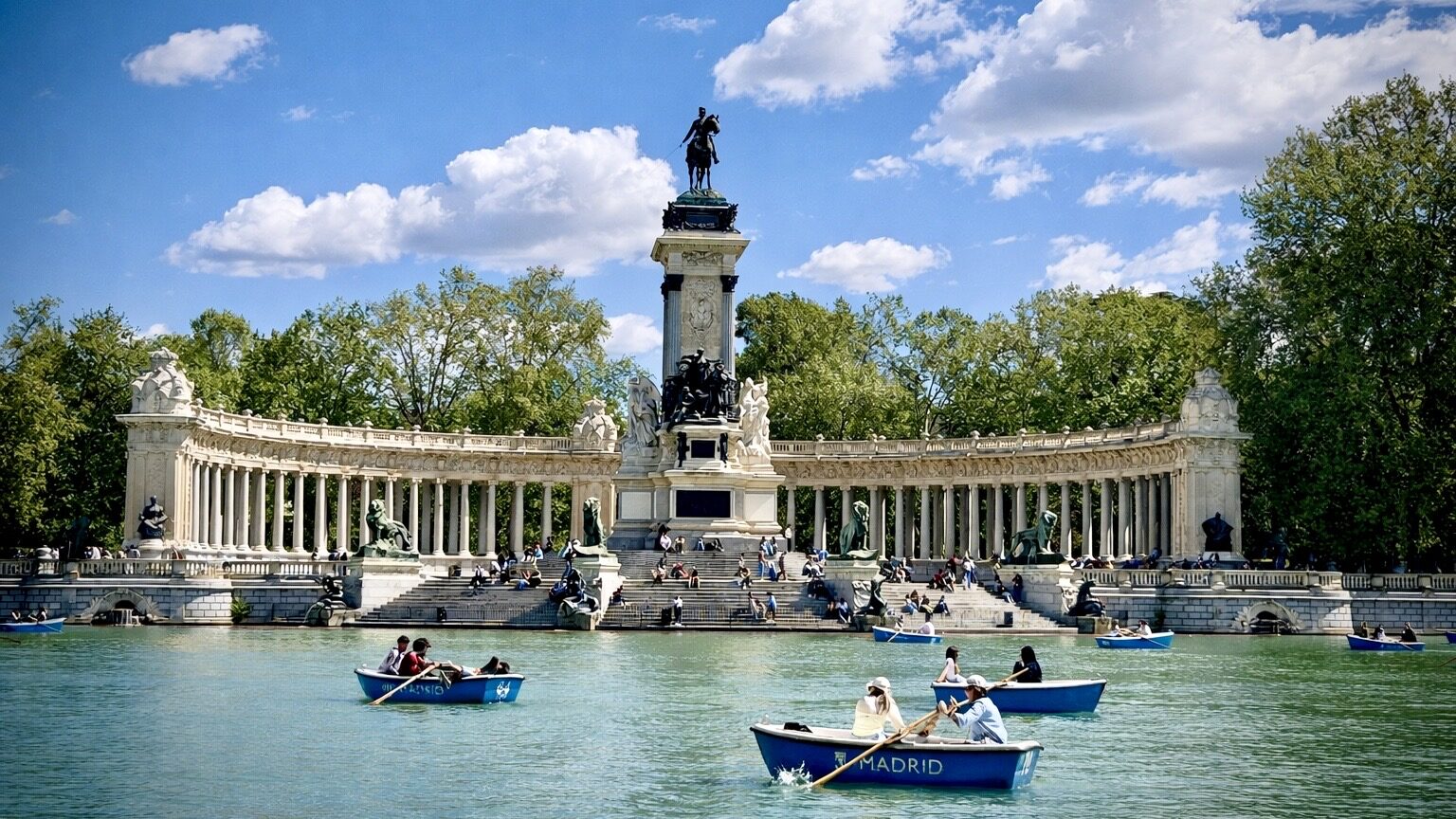 Estanque Grande, Retiros