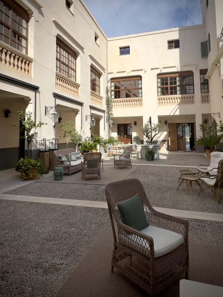 Son Bunyola - First Class Magazine