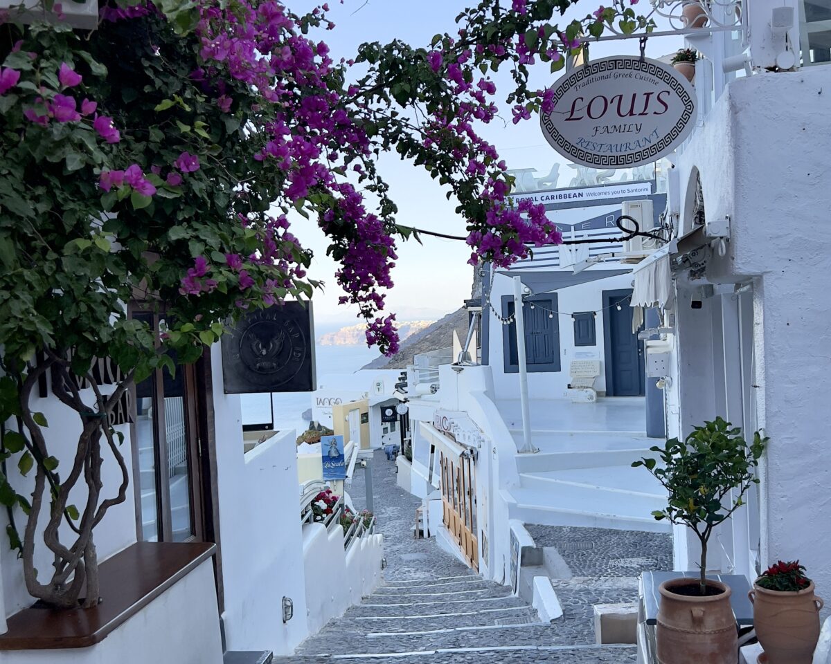 Santorini - First Class Magazine