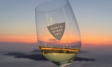 Magisk kväll på Santo Wines – vinprovning i solnedgångens sken på Santorini