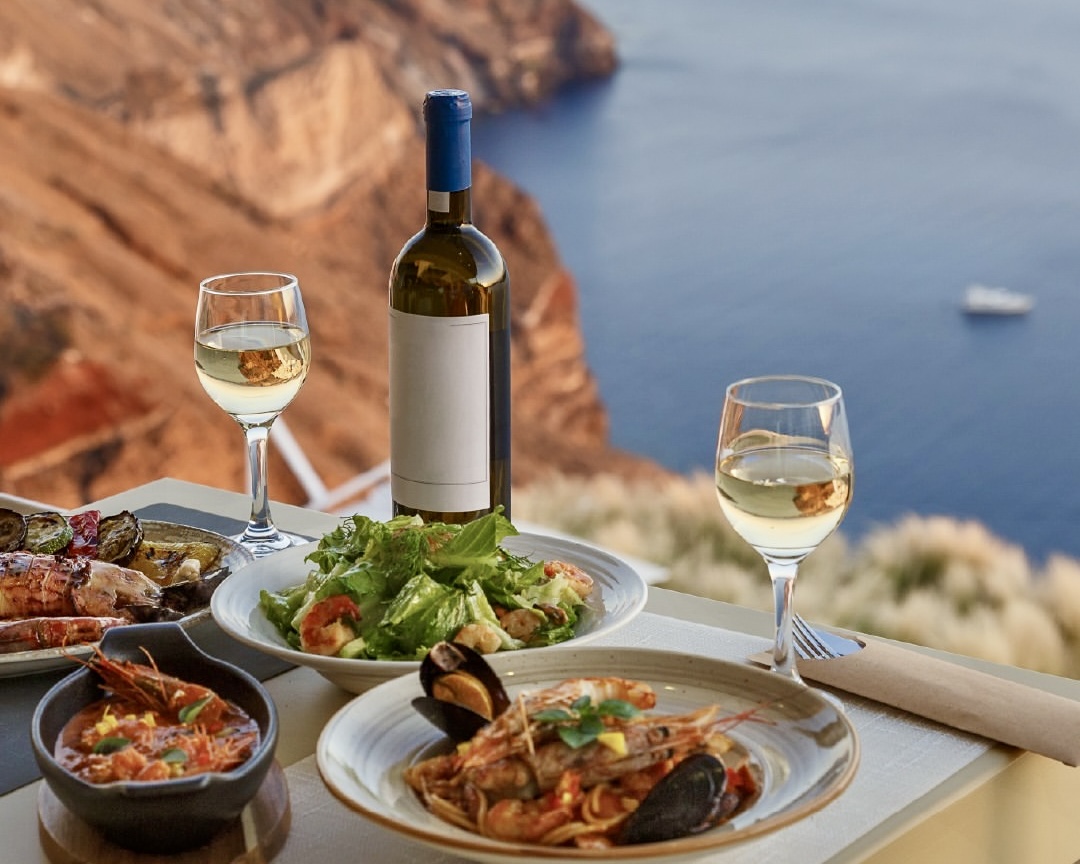 mat och dryck på Santorini - First Class Magazine