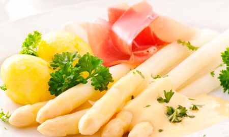 Recept på vit sparris med hollandaisesås