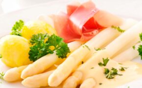 Recept på vit sparris med hollandaisesås