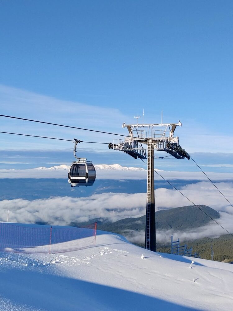 Arachova - First Class Magazine